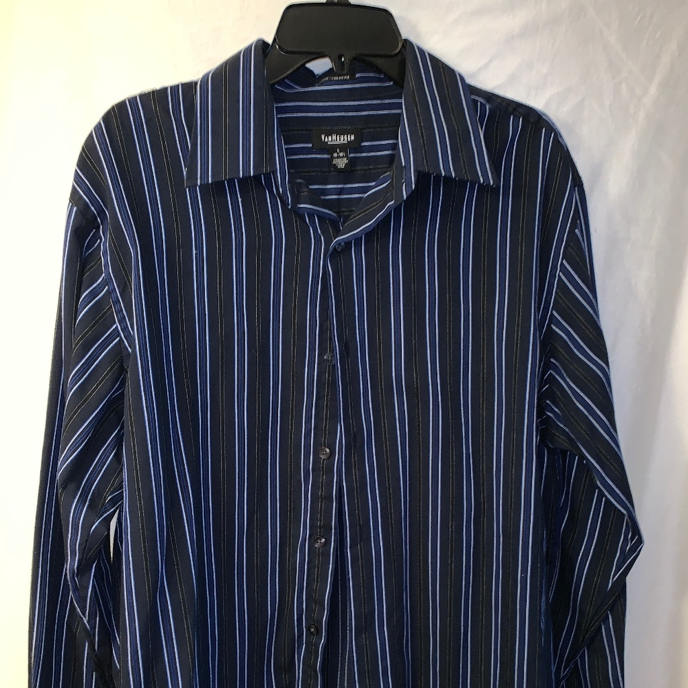 Men's Van Heusen Button Down Striped Shirt